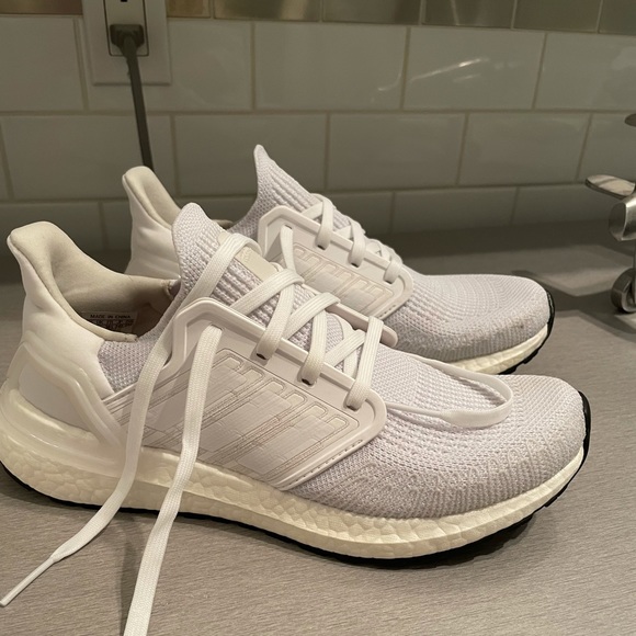 Adidas ultra boost triple white size 7